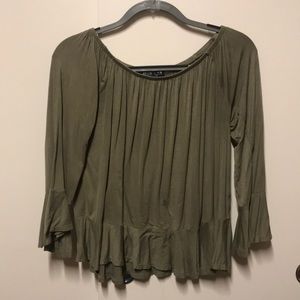 Off-the-shoulder top